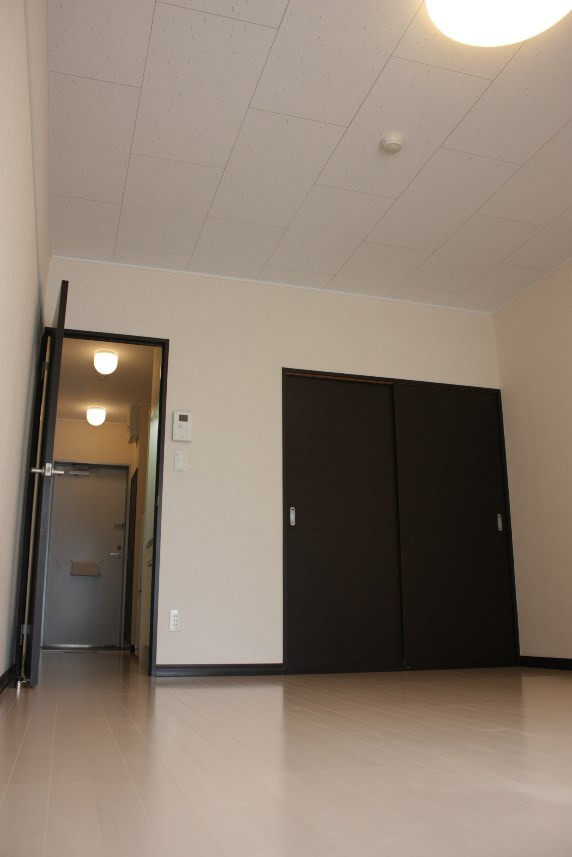 ハッピーエイトⅡの居間・リビング