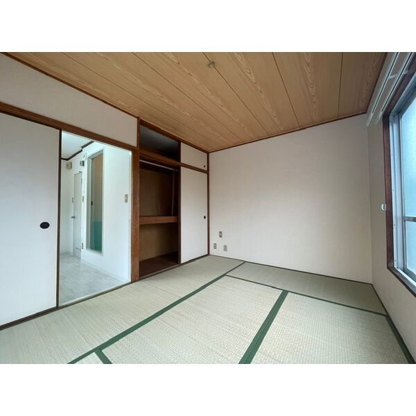 阪神住吉駅前ビルの居間・リビング