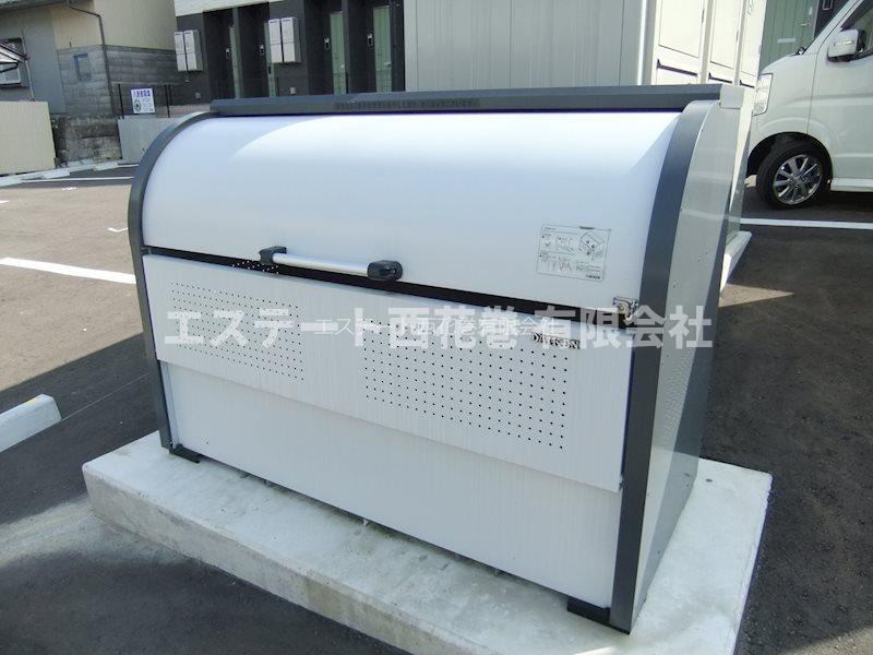 ぴのの外観|専用ゴミ集積所