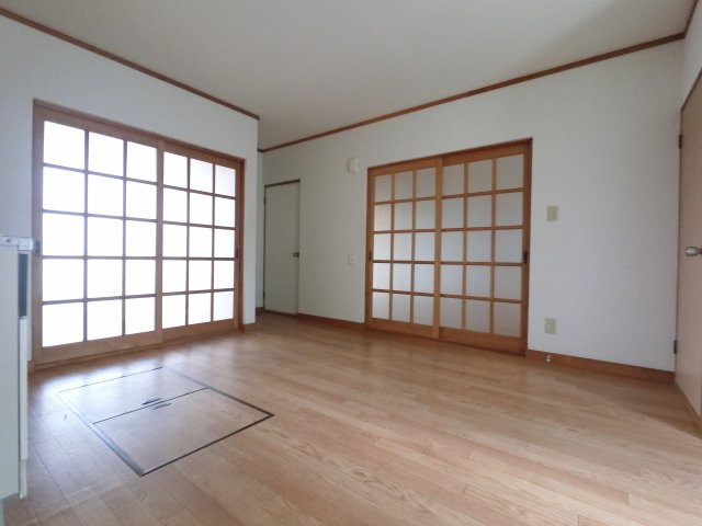 【居間・リビング】