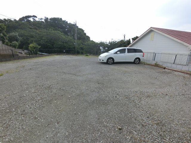 【駐車場】