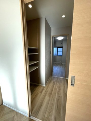 【収納】 | コアマンション博多南 | ウォークスルークローゼットです。