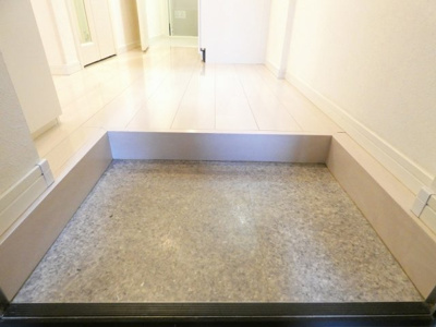 【玄関】 | ヒルズ黒川