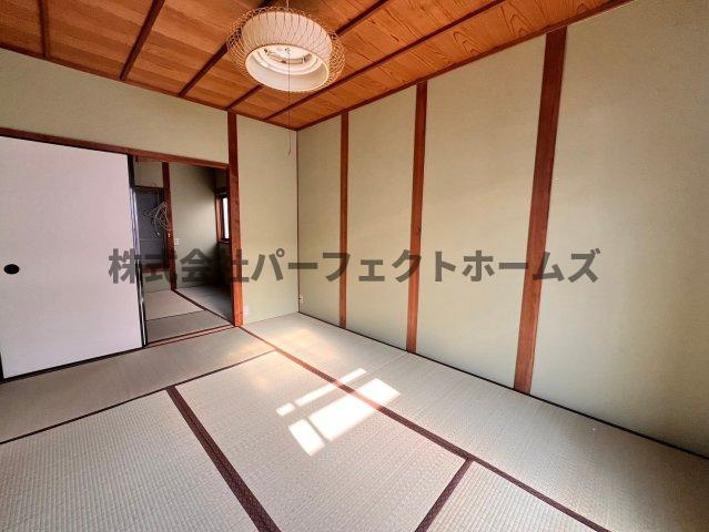 渚南町テラスの和室|畳の上でゆっくりとくつろげる和室です