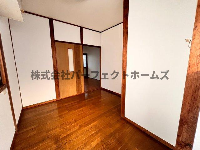 渚南町テラスの内装|明るい色調の室内です