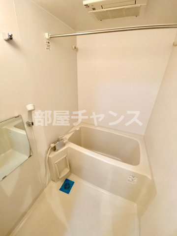 ニーズメゾン新栄の浴室