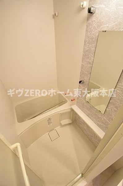 エスリード大阪上本町グリーズの浴室