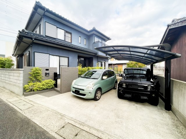 徳島市北田宮４丁目の中古一戸建の駐車場