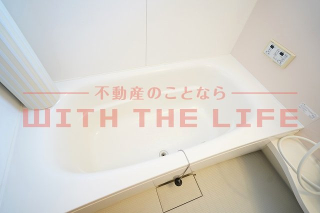 ブリエ【10，000円キャッシュバック対象物件】の浴室|落ち着いた空間のお風呂です