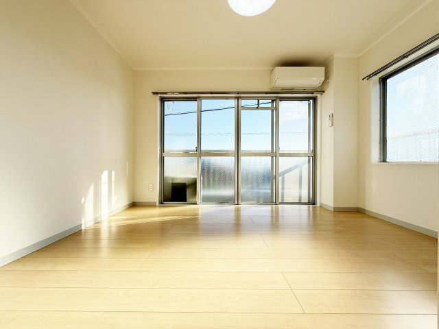 シティーライフHATAの居間・リビング