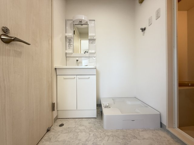 シティーライフHATAの独立洗面台