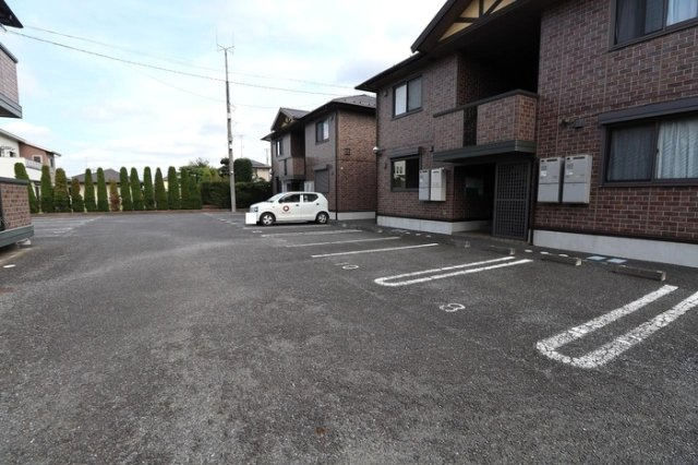シャルール Ⅰ・Ⅱ・Ⅲの駐車場|駐車場