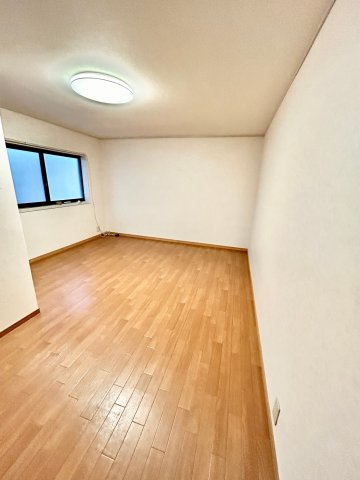 豊中市服部南町1丁目戸建の内装