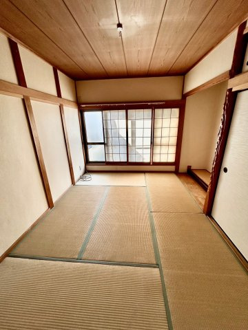 豊中市服部南町1丁目戸建の和室