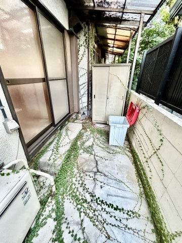 豊中市服部南町1丁目戸建の庭