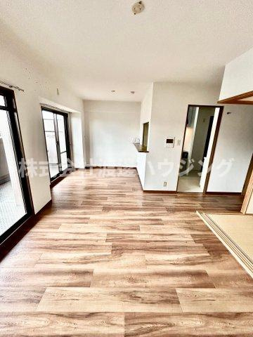 レジオン豊中千里中央の居間・リビング