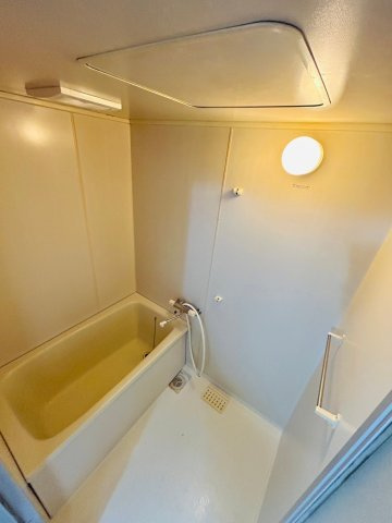 マルワビルの浴室