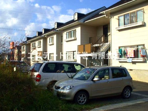 ハルヤマハイツ星が丘の外観