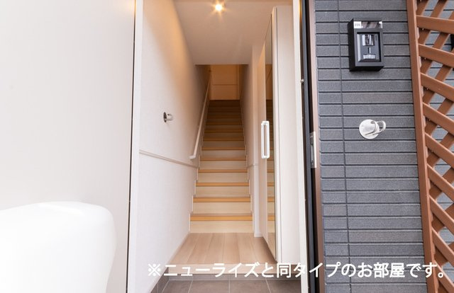 赤穂市アパートの玄関