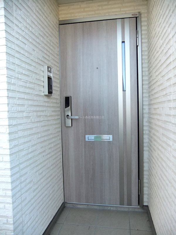 フルールポミエ　Bの玄関|デジタルロック