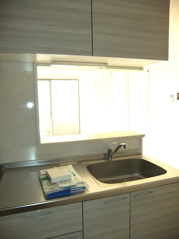 フルールポミエ　Bのキッチン|対面式キッチン