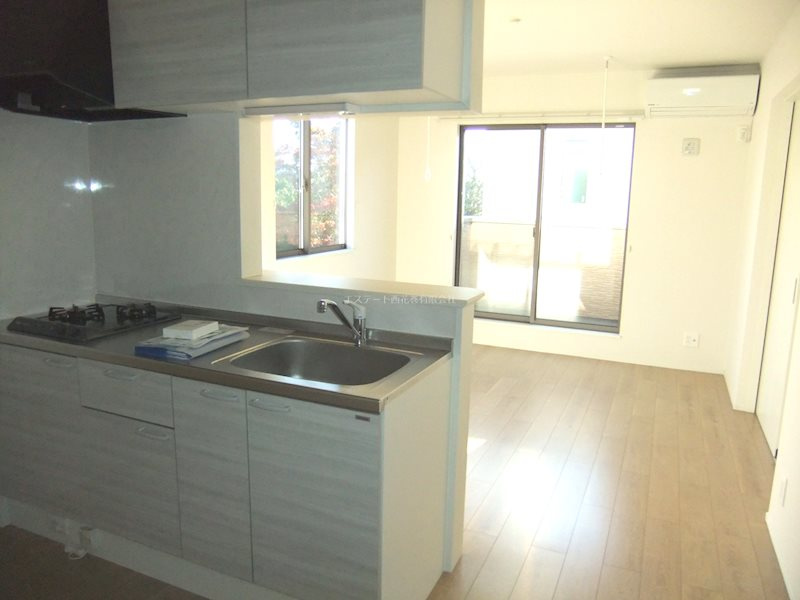 フルールポミエ　Bのキッチン