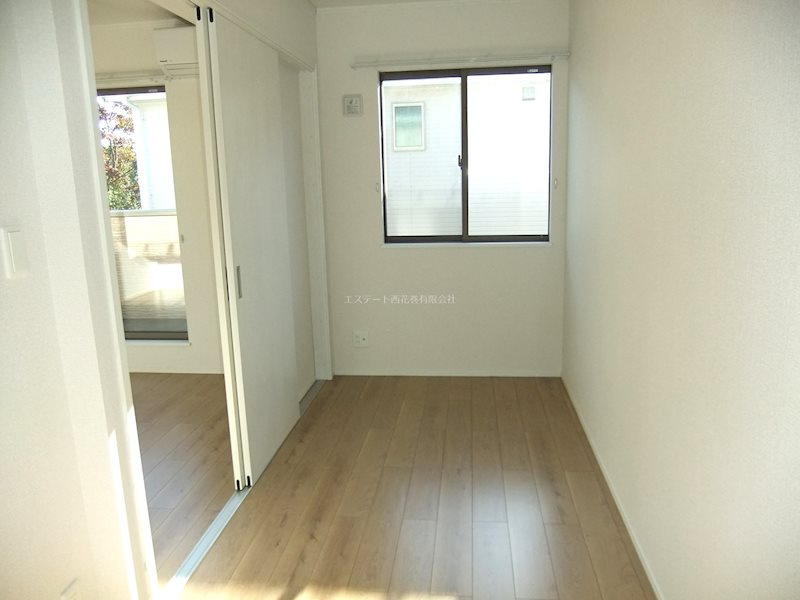 フルールポミエ　Bの洋室|間仕切り解放時