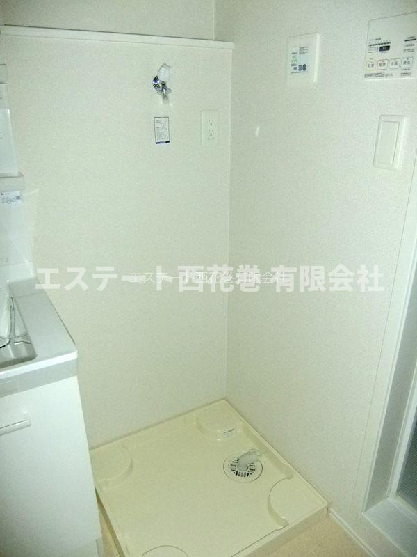 フルールポミエ　Ａ|洗濯機置き場