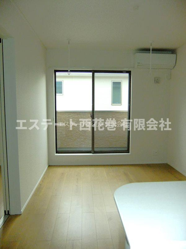 フルールポミエ　Ａの居間・リビング