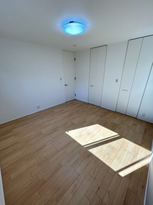 【洋室】 | 高取南二丁目　新築 | 8帖洋室