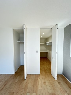 【収納】 | 高取南二丁目　新築 | 8帖洋室　収納豊富