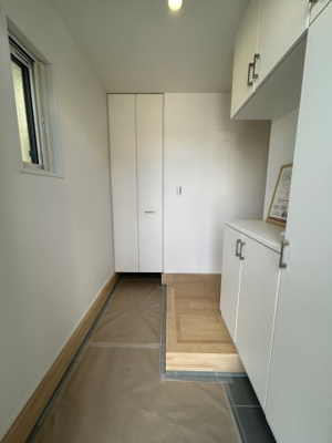 【玄関】 | 高取南二丁目　新築 | 広い玄関