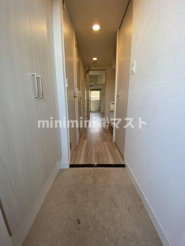 プレサンス大阪福島シエルの玄関