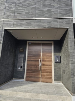 【エントランス】 | オートロックのエントランスです