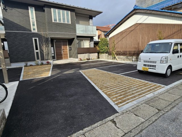 シャーメゾン AVANCEの駐車場|平面式の駐車場です