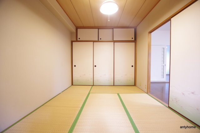 ストークカーサ辰田　仲介手数料無料の和室