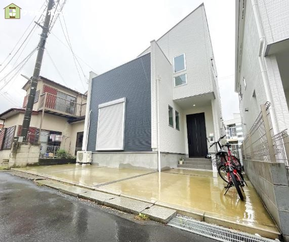 川口市鳩ケ谷本町4丁目　中古一戸建ての外観