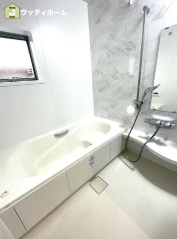 川口市鳩ケ谷本町4丁目　中古一戸建ての浴室