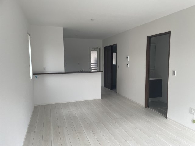 中川区　戸建　/プレジール八神の居間・リビング