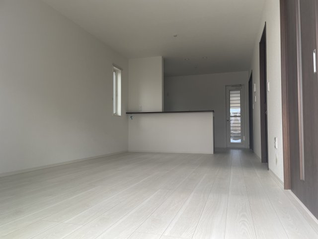 中川区　戸建　/プレジール八神の居間・リビング