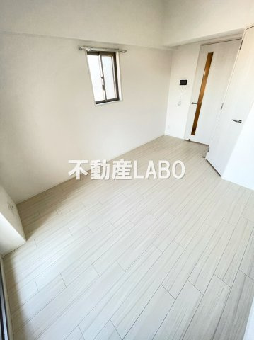 エスリード九条スタシオンの居間・リビング