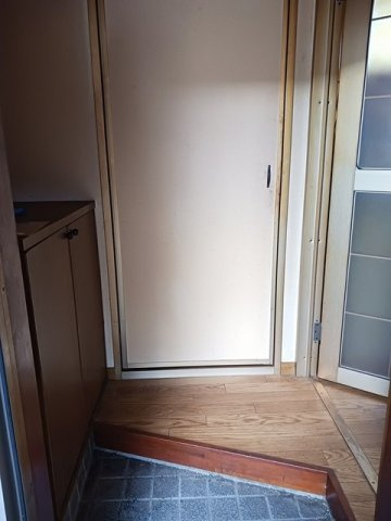 ソレーユ久安の玄関