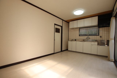 【居間・リビング】 | 楠風台1丁目賃貸戸建住宅