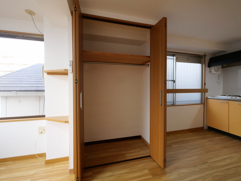 大阪市中央区島之内２丁目の賃貸マンションの収納