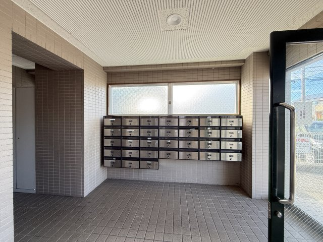 ハイツサンヴァリエのロビー