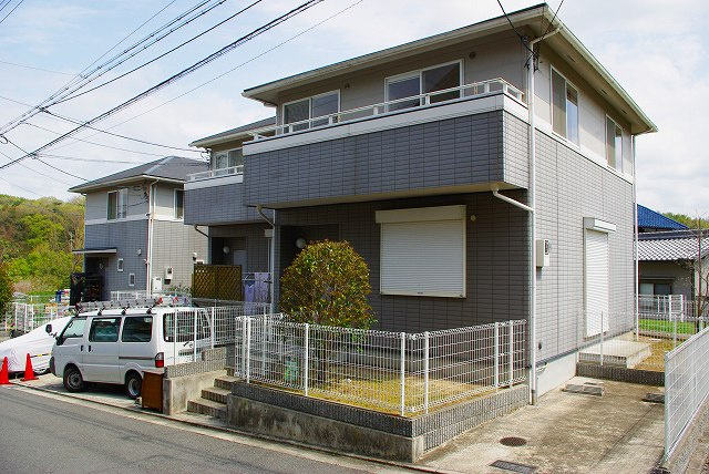 プラムヒルBの外観