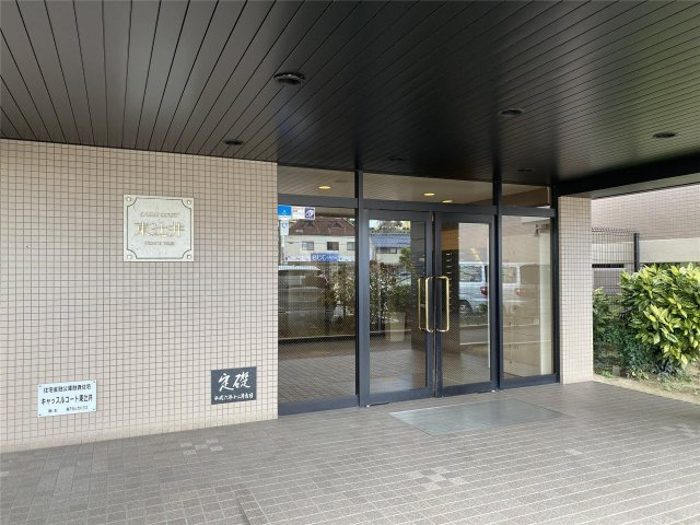 キャッスルコート東辻井のエントランス