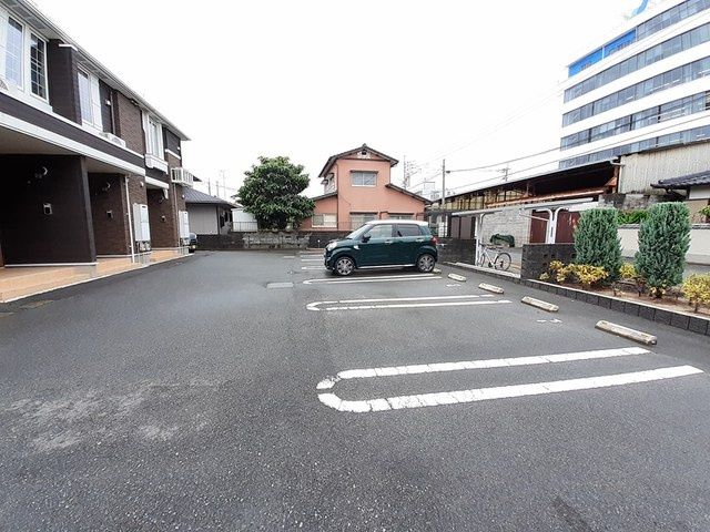 【駐車場】
