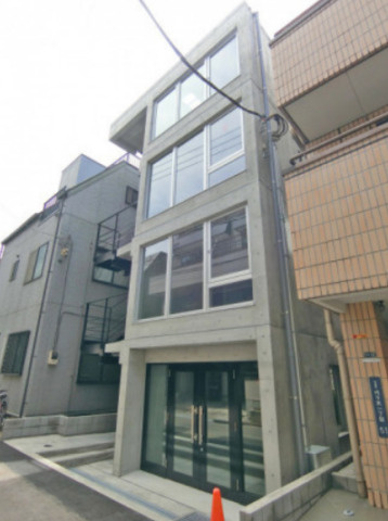 渋谷区代々木１丁目の店舗一部