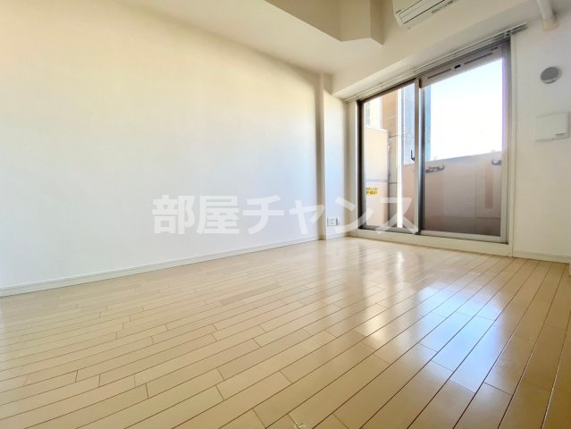 プレサンス久屋大通公園サウスの居間・リビング